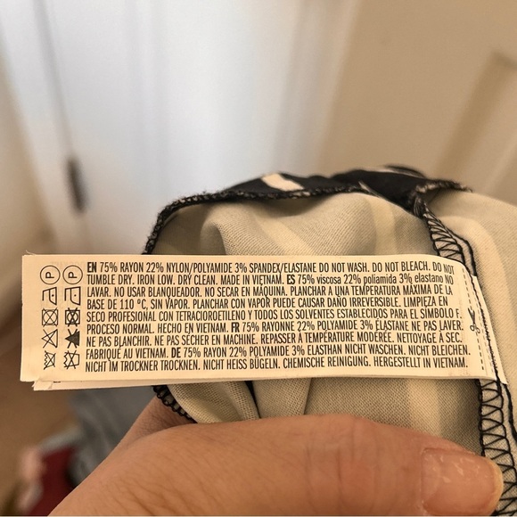 Forever 21 Contemporary Striped Straight Ankle Pants Women’s Medium Rock Grunge - Picture 8 of 8